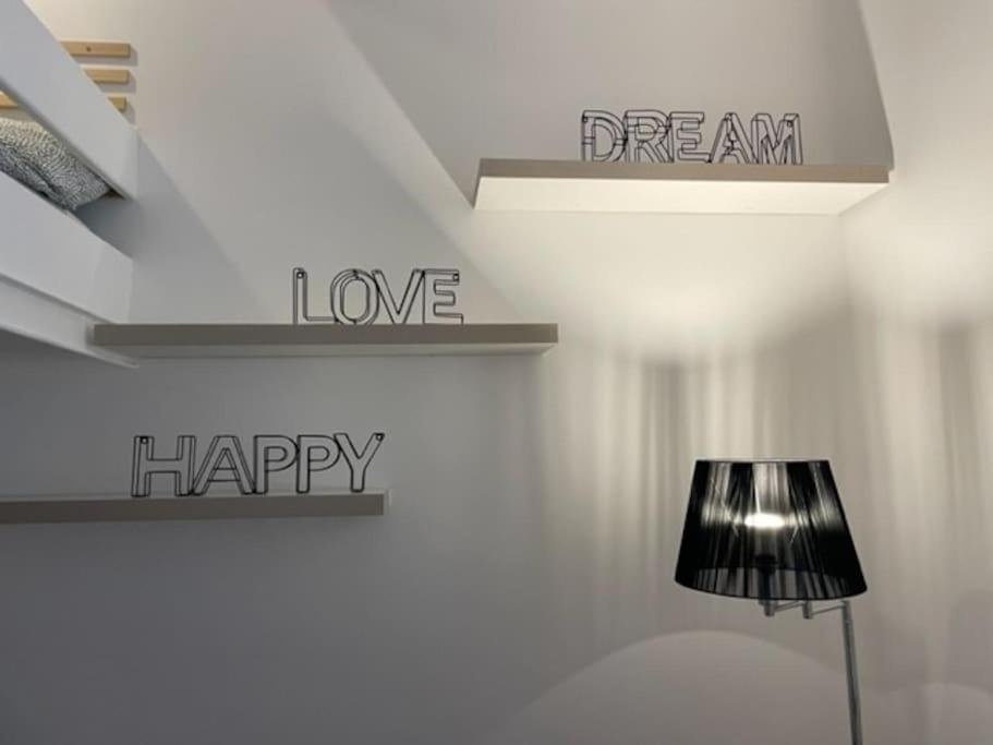 Loft Piccola Londra Apartment โรม ภายนอก รูปภาพ